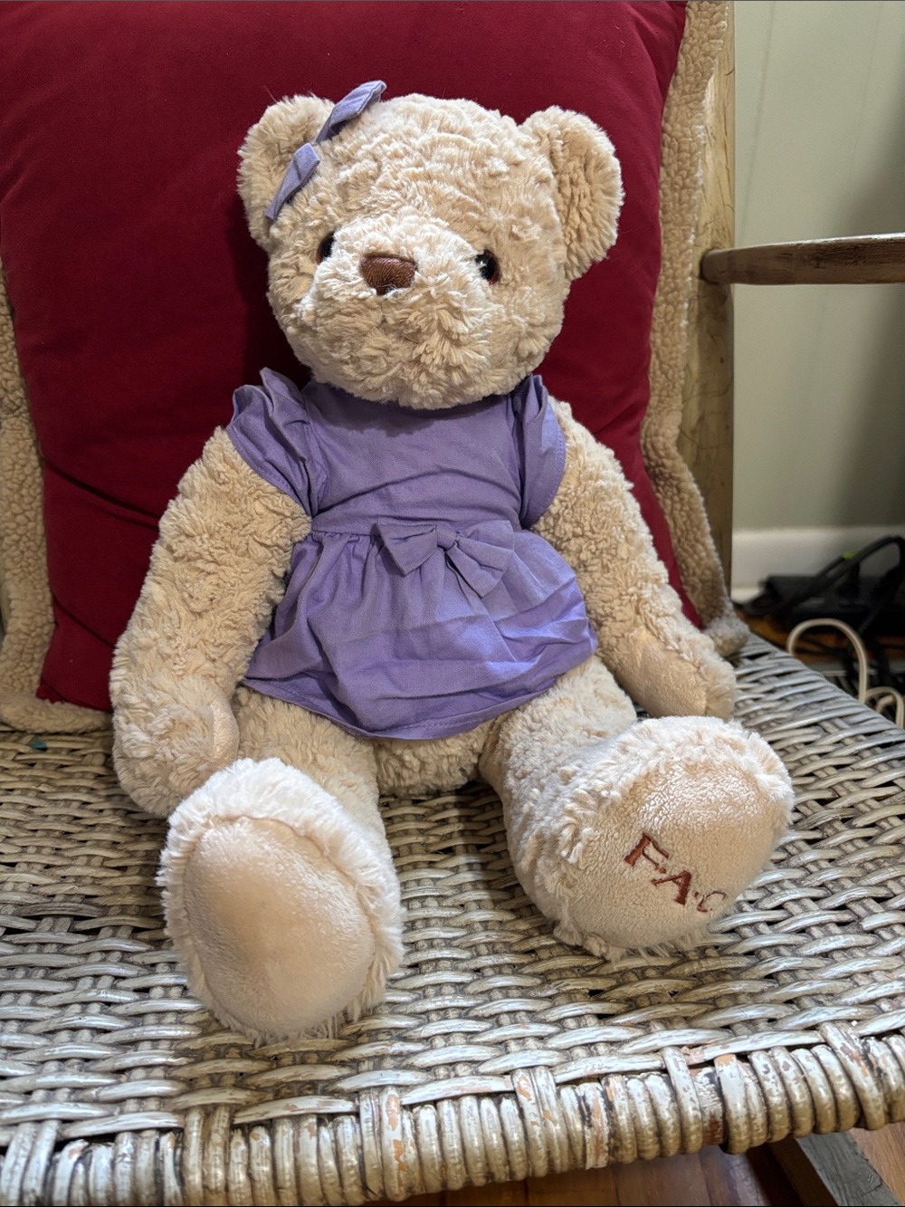 FAO Schwarz sitting bear good used shape